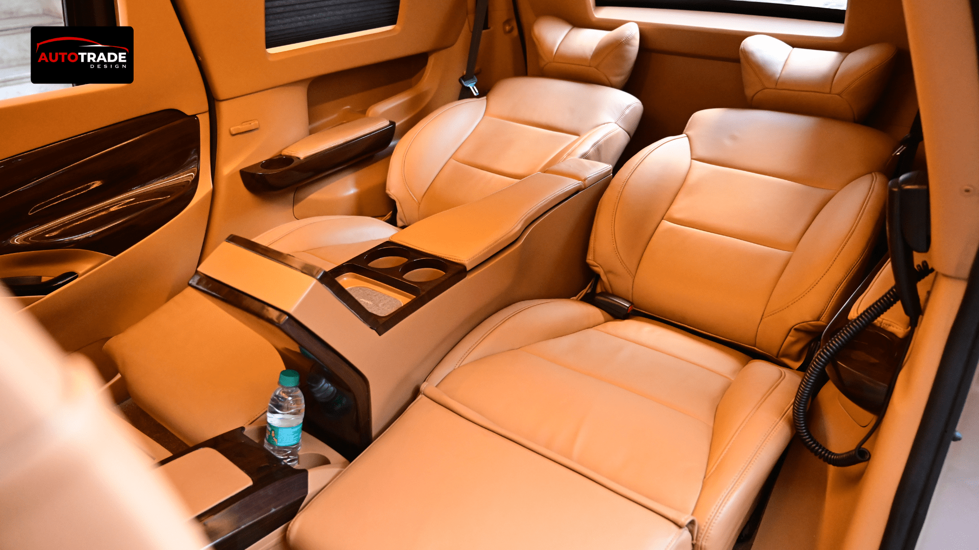 Innova Car Lounge modification Autotradedesign
