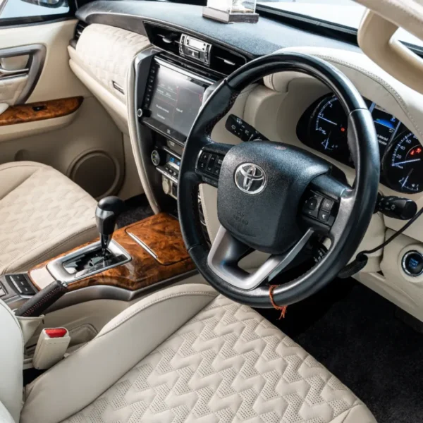 fortuner lounge customization