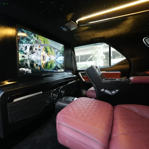 fortuner lounge customization