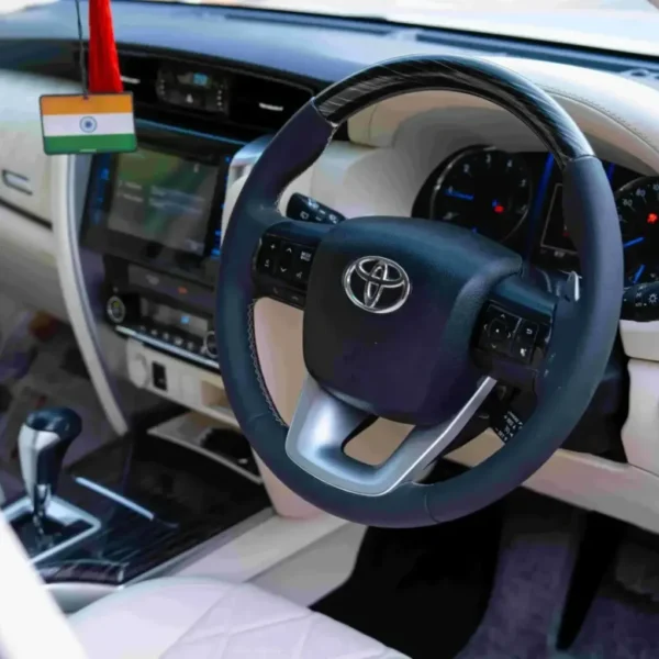 fortuner lounge customization